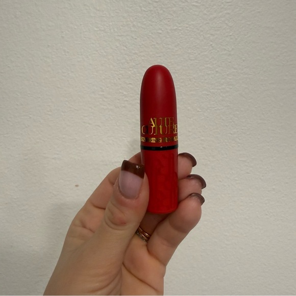 MAC Aute Cuture Starring Rosalia Lipstick in Achiote - Picture 7 of 8